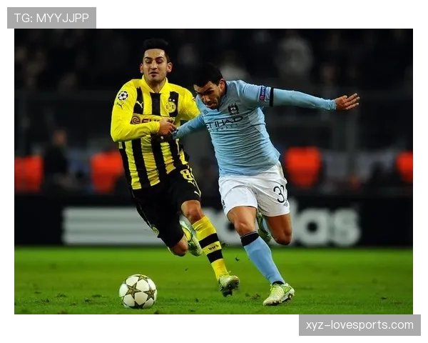 京多安回撤接应如何主导强强对话中的进攻节奏