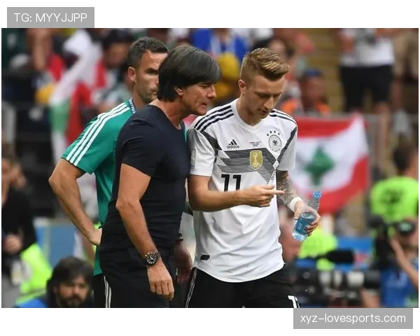 克鲁伊夫直塞激增如何撕裂防线并主导锋线进攻